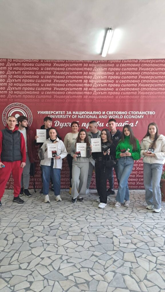 Две призови места за учениците на ФСГ „Атанас Буров“ 649346920 921857743768064 9202420315782934960 n
